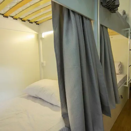 Friends Rustaveli Str Hostel Lviv