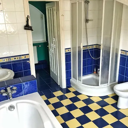 Friends Rustaveli Str *