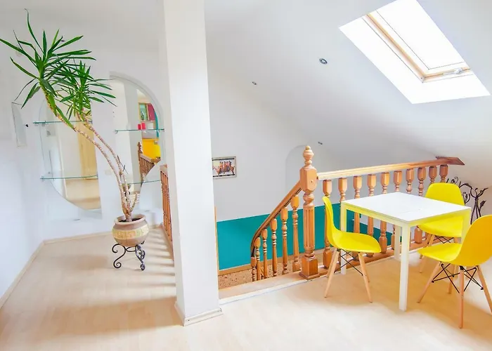 Friends Rustaveli Str Hostal