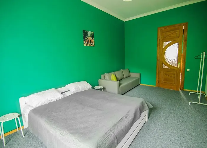 Hostal Friends Rustaveli Str Leópolis