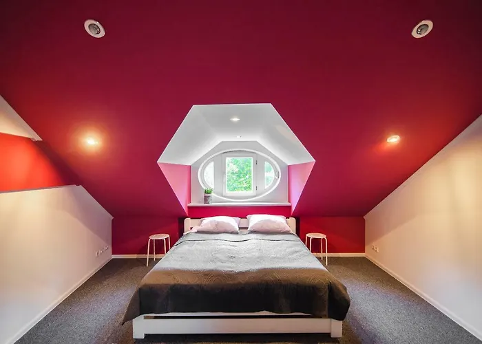 Friends Rustaveli Str